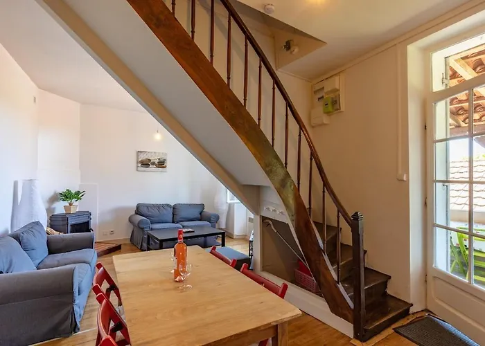 Welcome To No5 度假居 *