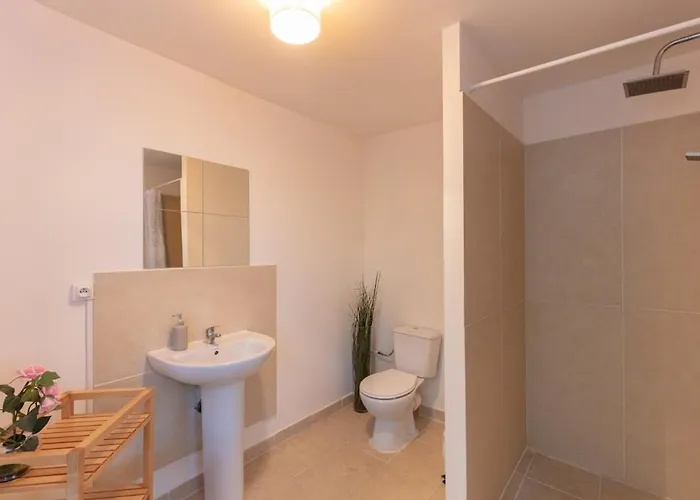 Welcome To No5 度假居